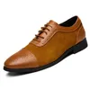 أحذية رسمية رسمية حقيقية مصمم سهرة من الجلد العلامة التجارية Brogue Shoes Men الكلاسيكية الإيطالية Oxford أحذية للرجال بني لباس بوتي