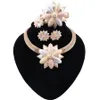 Nouveau collier élégant en argent élégant Boucles d'oreilles Bracelet Ring Dubai Bijoux pour femmes accessoires de fête6117423