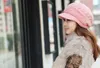 جديد وصول أنيقة دافئة في الشتاء النساء محبوك القبعات مزج الأرنب الفراء قبعة الخريف الشتاء السيدات الإناث أزياء قبعة قبعة