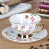 Gardenia Tazza da caffè britannica Bone China Set da tè retrò in ceramica per uso domestico creativo Tazza da tè europea