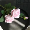 7 sztuk / partia Flanel Róża Sztuczne Kwiat Dekoracji Ślubna Tło Roślina Ściana 3 Głowy Rose Fake Fake Flowers Home Decoration Bukiet