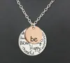 Hot "Var" Graffiti Friend Brave Glad Strong Tackfull Charm Pendant Halsband 24 "Kvinnors Tvåfärgade Halsband Syster Vänskap