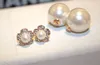 Super Glittering Ins Fashion Designer Dubbelsidig härlig söta blommakristaller Diamonds Pearl Stud örhängen för Woman Girls1058019