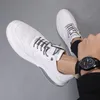 Tendenza Uomo Tempo libero Scarpe tutto-fiammifero Scarpe di personalità Ventilazione Piccole scarpe bianche Taobao maschile