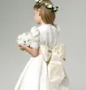 2020 Vintage Flower Girl Dress Jewel Neck Ankellängd Bubble Kort ärmar Spets Hemline Elfenben Satin Flower Girl Dresses With Bow 4987221