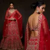 Luxe kralen rode avondjurken met korte mouwen v nek formele prom jurk lange bling crystal plus size india dubai optocht feestjurken