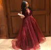 Burgundy Elegant Beaded Plunging V-Neckline Ball Gown Prom Dress Sequin Tulle Afton Party Gowns Halter Backless Sexig Kvinnor Formell Kväll