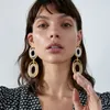 Lampadario a goccia circolare lungo nappa circolare in resina di design di lusso di moda penzola orecchini geometrici per ragazze donna