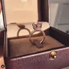 Unieke Klassieke Kroon Trouwring Mode-sieraden Real 925 Sterling SilverRose Gold Fill White Topaz Party Vrouwen Engagement Ban221S