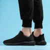 Schwarze Turnschuhe Günstige Laufschuhe 2020 Männer Frauen Sportschuhe von höchster Qualität Klassische Designer-Schuhe Bestes Weihnachtsgeschenk