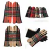 Femmes Plaid Gants chauds Mode Vélo d'hiver mitaines extérieur laine Vérifiez Warmer mitaines Gants d'entraînement Grille TTA1843