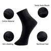 10 Çift / grup 2019 Yüksek Kaliteli erkek Iş Çorap Rahat Pamuk Çorap Siyah Beyaz Uzun Çorap Sonbahar Kış Erkekler için Boyutu 39-45