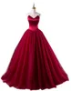 Foto reale Moderna Borgogna Burgundy Ball Gown Brevi abiti da sposa senza maniche Sweetheart Organza Abiti da sposa Abiti da sposa Desideri personalizzati Dimensioni