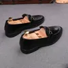 NEW Men pointed rivet slip-on flats Dress gentleman Formal Shoes Male Wedding Evening Prom shoes Sapato Social Masculino