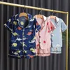 Pijamas de crianças de verão conjunto de bebê terno crianças roupas crianças meninos meninos meninas cetim desenhos animados manga curta tops calças set home wear1