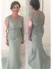 Vintage Mermaid Mor av bruden Klänningar med ärmar Tight Long Formal Evening Party Gown Applique Mor till Groom Dress Plus Storlek 2020