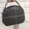 Vårväskor Trend Fashion Pouch Top Cowhide Läder Koreansk version av Retro Wide Shoulder Rem Double Pull Messenger Bag