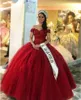 أحمر الدانتيل تول 2020 فساتين quinceanera قبالة الكتف قصيرة الأكمام زين مطرز كريستال الكرة ثوب تول الفتيات مهرجان التخرج ثوب