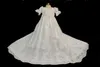 Säljer dop Bästa klänningar för Baby Girls Jewel Neck Lace Appliced ​​Dopklänningar Första kommunikationsklänningen med motorhuven