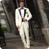 Beżowy Tailcoat Mężczyźni Garnitury Poranki Rano obiad Slim Fit Costume Homme Groom Mens Prom Smokingi Garnitury 2 Szeczka Kostiumy Wlać Hommes Kurtka + Spodnie