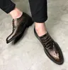 Sukienka Buty Mężczyźni Alligator Drukuj Smart Casual Buty Czerwona ślubna Lace Up Formalne Biznes Oxfords Szpiczasty palce Derby Buty