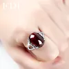 Fashion- kobieta Vintage 925 Sterling Thai Silver Ring Garnet Biżuteria Królewskie Niedrogie regulowane Pierścionki Zespoły ślubne dla kobiet Prezent