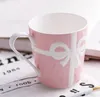 Taza con lazo en relieve, taza y taza de porcelana de hueso de Color azul y rosa, tazas de café de porcelana blanca de 350ml, regalo de cumpleaños y boda 278L