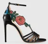 Design de mode Femmes Top Brand Fleurs ouvertes Open Fleurs Décorées Stiletto Gold Black Hise Sandal High Talal Sandales Robe Chaussures Talons 5 S