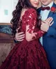 2020 wunderschöne burgunderrote Quinceanera-Ballkleidkleider Illusion mit 3D-Blumen, langen Ärmeln, Tüll, süße 16-Prinzessin-Party-Abschlussball-Abendkleider