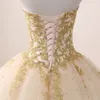 Платья Quinceanera с золотой аппликацией Белое тюлевое бальное платье-дебютантка Платья для выпускного вечера Длинные платья Vestidos de 15 anos Маскарадное платье Sweet 16 D5576347