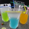 100st Clear Drink Pouches Väskor Frosted Zipper Standup Plast Dricksväska med halm med hållare Återställbart värmebeständigt för flytande juice