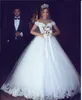 2020 Nieuwe Arabische Baljurk Trouwjurken Off Schouder Sweetheart Kant Applicaties Beaded Puffy Tulle Vloer Lengte Plus Size Bridal Towns