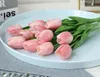 Lateksowe tulipany sztuczne bukiet kwiatowy PU prawdziwe dotyk kwiaty do dekoracji domowej Dekoracyjne kwiaty 15 kolorów opcja GB1023647926