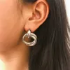 Venta caliente Nueva Moda Pendientes de aro espiral doble Simple Plateado Círculo Círculo Forma Tendencia Pendientes para Mujeres Joyería de niña Regalo