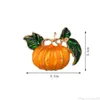 Spilla zucca di Halloween Spilla arancione smaltata a forma di cartone animato Spilla per donna Uomo Bambini Distintivo spilla Regalo Gioielli Accessori per decorazioni per feste