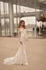 Apliques sirena atractiva 2020 Berta vestidos de boda del cuello del amor sin respaldo de manga larga de los vestidos de novia de barrido tren vestido de encaje de la boda del país