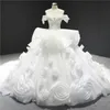 2020 Organza Handgefertigte Blumen Brautkleider Vintage Ballkleider Vestidos De Novia Schulterfrei Geraffter Stufenrock Brautkleid Party