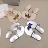 Summer Flip 5576 Flops Bowtie Sandy Sandy Beach Rhinestone Flats Outdoors Pantres pour femmes Sandales de nouveau style