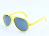 Kids039 Sunblock Classic Windproof Sunglasses Girls Boys Universal Children Fashion Sunglasses 플라스틱 타원형 포장 풀 프레임 GLA2337749