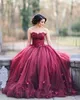 Abito da ballo senza spalline bordeaux Principessa Quinceanera Abiti da ballo Corpetto in pizzo Vita basca Abiti da sera lunghi senza schienale Personalizzato