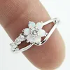 Fashion-New European och American Flower Ring Platinum-Plated Embedded Aobao Fashion Lady Ring