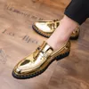 클래식 남자 라운드 발가락 드레스 신발 남성 특허 가죽 골드 컬러 웨딩 신발 옥스포드 정장 신발 큰 크기 38-47
