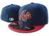 2020 Men039s Braves Full Black Color Taille ajusté Chapeaux plats Une lettre Broidered Taille Caps Hip Hop Design Baseball Full Fermed C5777754