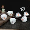 6ピースのギフトセット伝統的な中国の磁器ティーカップ手描きの北京オペラQsing Yiイメージとカップルパターン