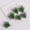 30pcslot Green Pine agulha Plantas artificiais Pinheiro Decoração de árvore de Natal Diy Diy Handicraft Gifts Decoration F5498837