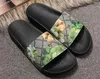 Top Designer Man Woman Shoes Luxury Slide Summer Fashion Wide Flat Slippery Sandals Slipper Flip Flop size 35-45 flower box