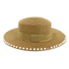 Cappelli da sole estivi da donna in paglia di carta con sommità piatta e perle finte a tesa larga, decorano cappelli da sole da spiaggia da viaggio all'aperto, cappelli da donna