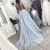 céu azul claro Sexy V-Neck Apliques Renda Beading Azul Prom Vestidos longos 2020 Backless Tulle A-line vestido de noite Vestido de Festa Longo