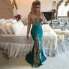 2020 Illusion Långärmad Guld Lace Applique Sexig Genomskinlig Back Side Split Party Wear Formal Afton Dress Vintage Lace Mermaid Prom Crow