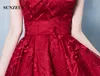 Vestidos de noche de encaje rojo vino 2019 Nuevos vestidos de fiesta altos y bajos Un hombro Borgoña Ropa formal para mujeres Túnica corta